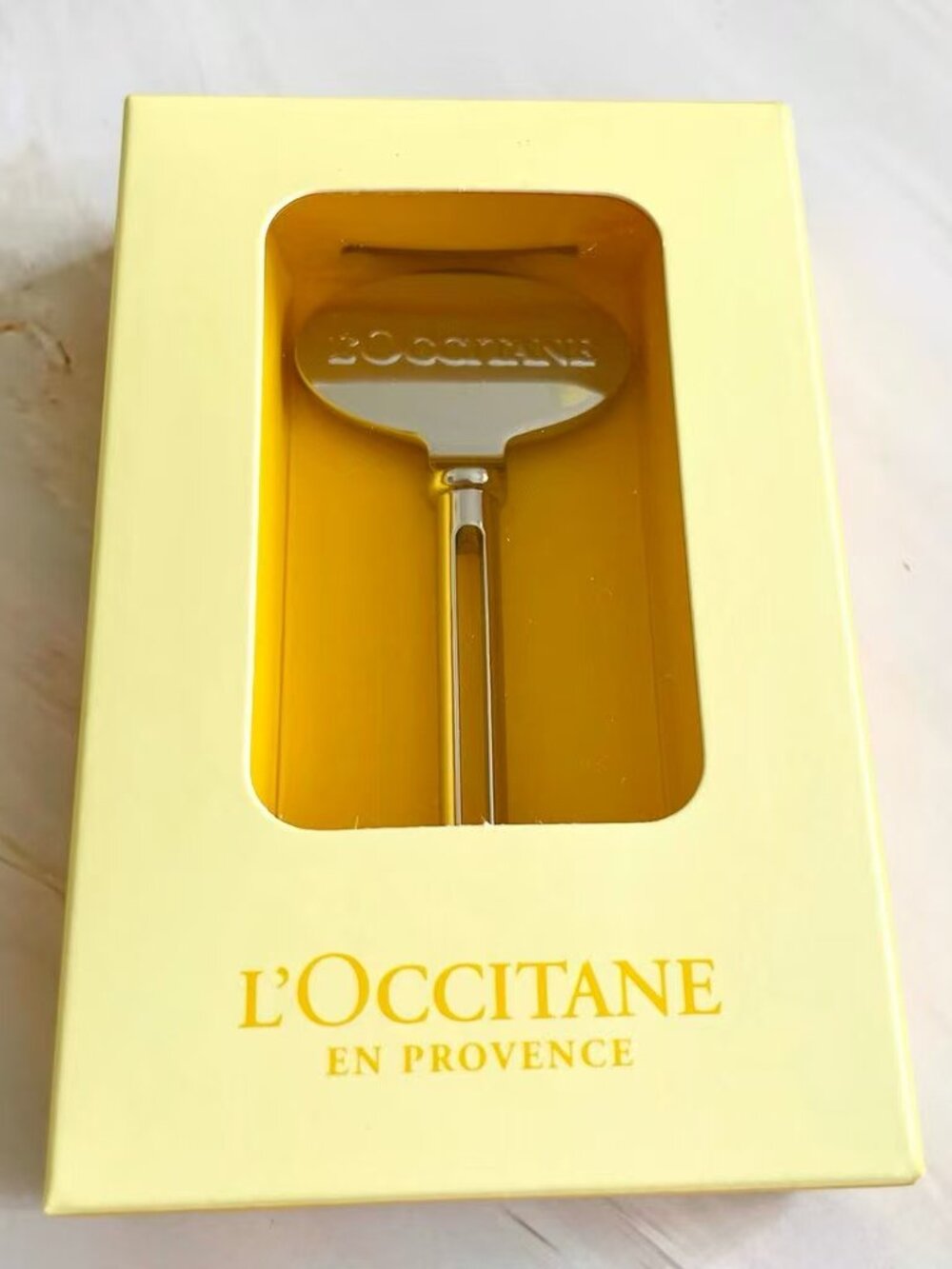 L'Occitane en Provence Magic Key Tube Squeezer
